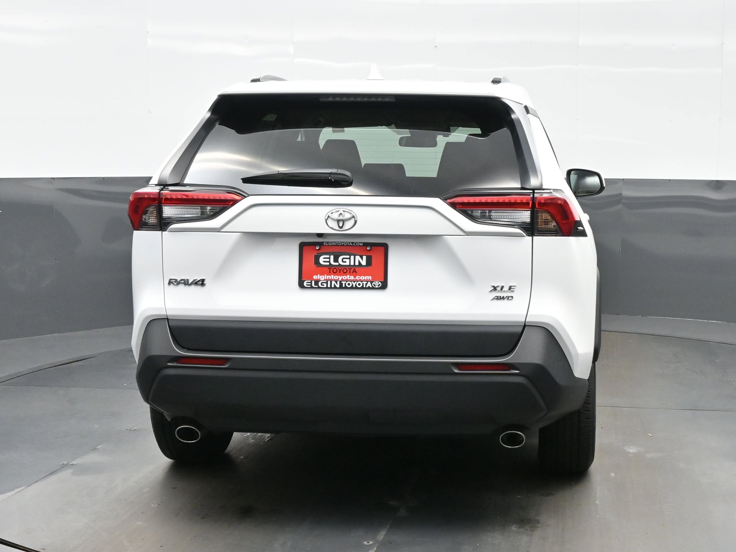 Used 2022 Toyota RAV4 XLE w/ XLE Grade Weather Package AWD/4WD image 5