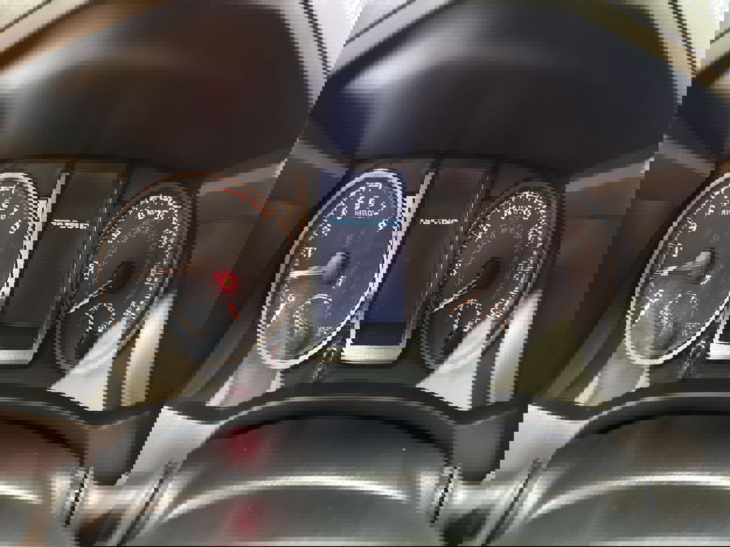 Used 2022 Toyota Tacoma TRD Off-Road AWD/4WD image 33