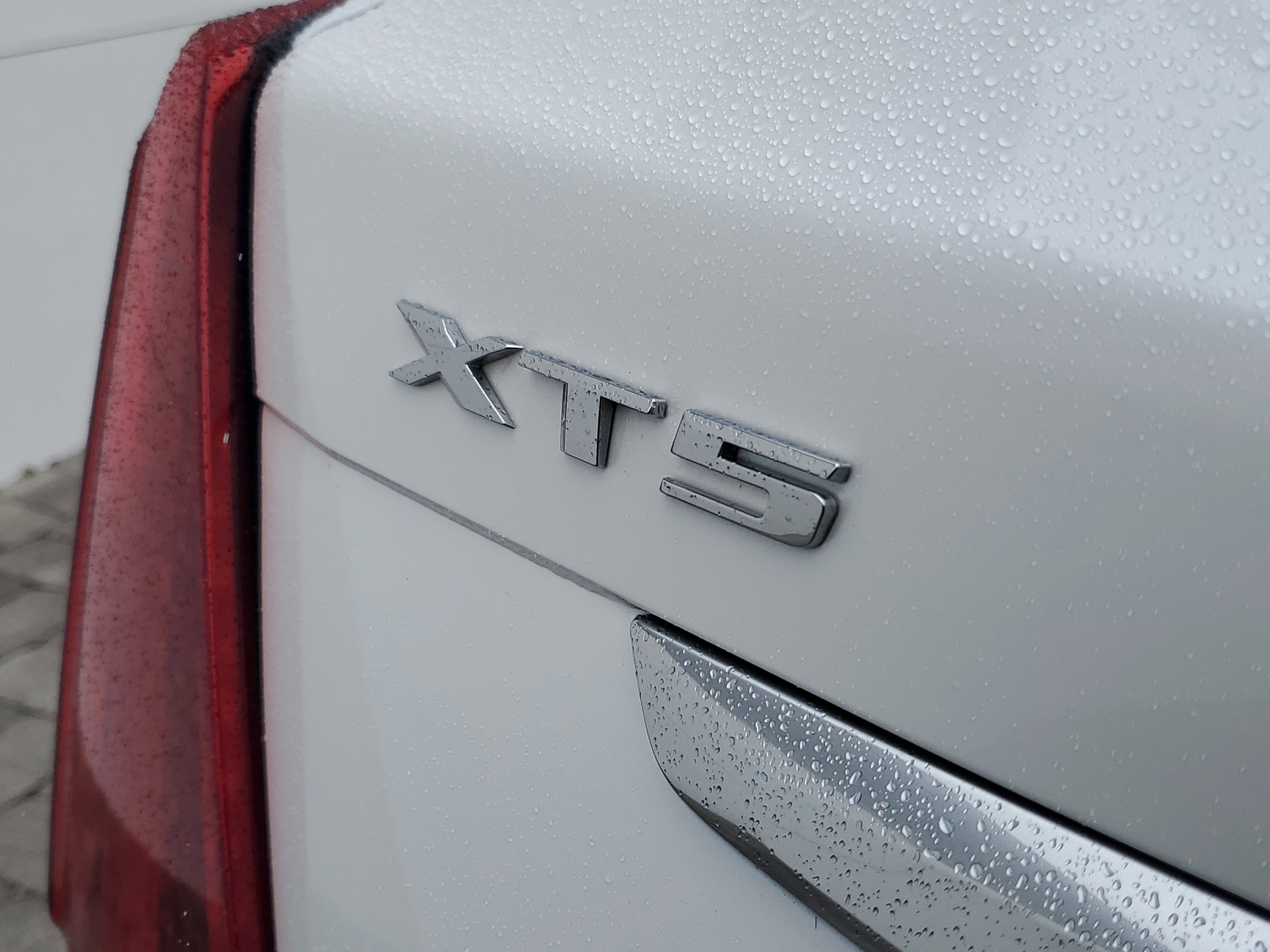 Used 2023 Cadillac XT5 Premium Luxury w/ Technology Package image 6