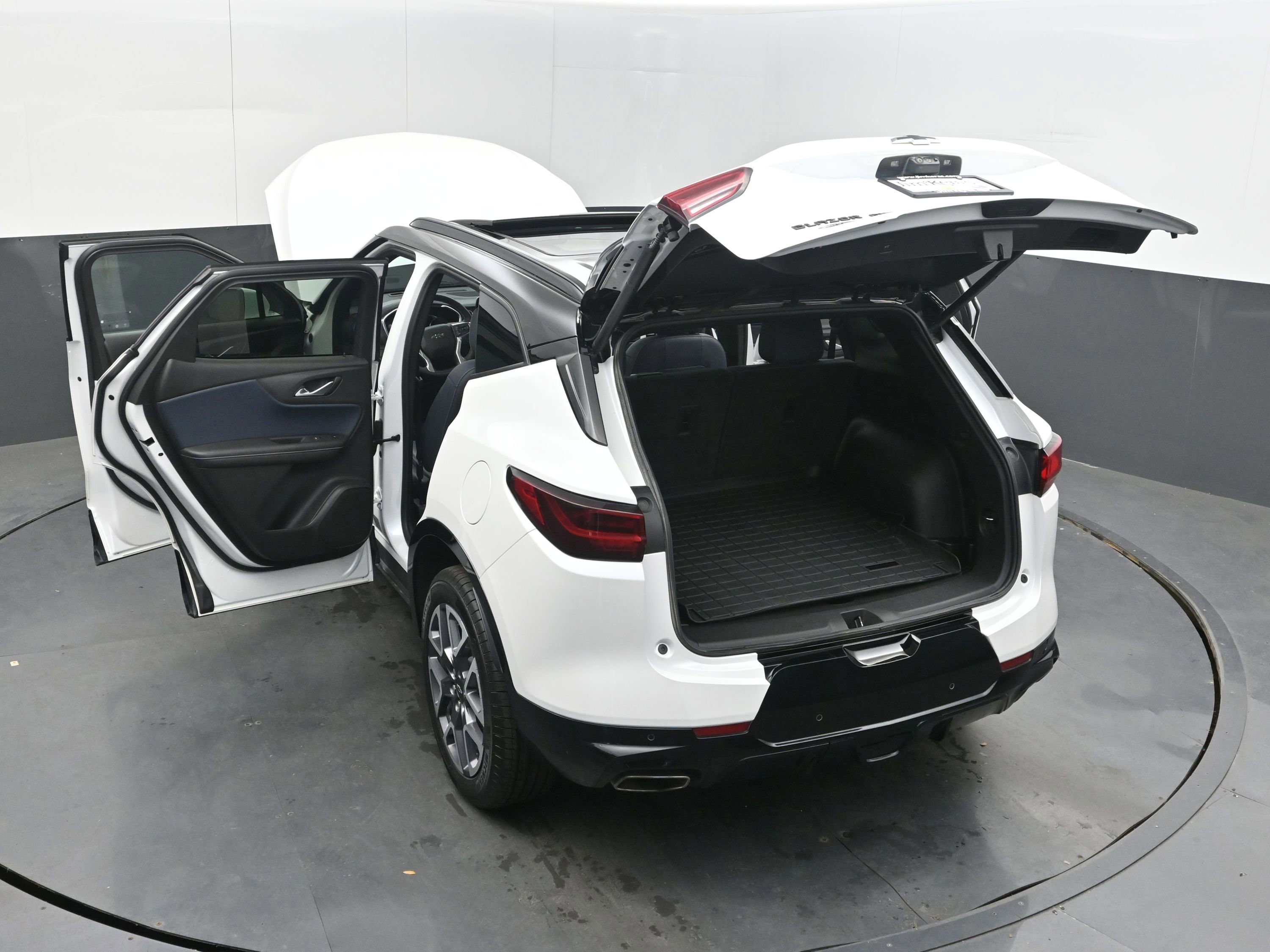 Certified 2023 Chevrolet Blazer RS w/ Driver Confidence II Package AWD/4WD image 49