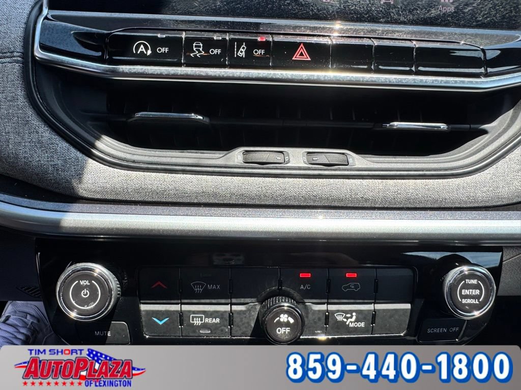 Used 2024 Jeep Compass Latitude AWD/4WD image 31