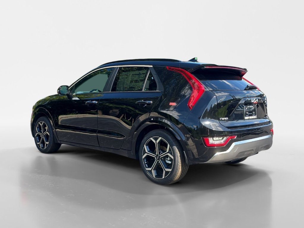 New 2025 Kia Niro SX Touring video 3