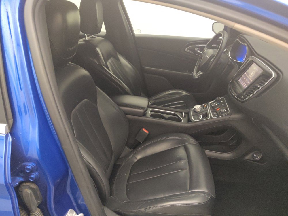 Used 2017 Chrysler 200 Limited Platinum FWD image 21
