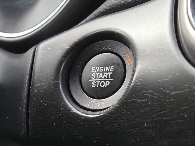 Used 2018 Jeep Grand Cherokee Laredo image 12