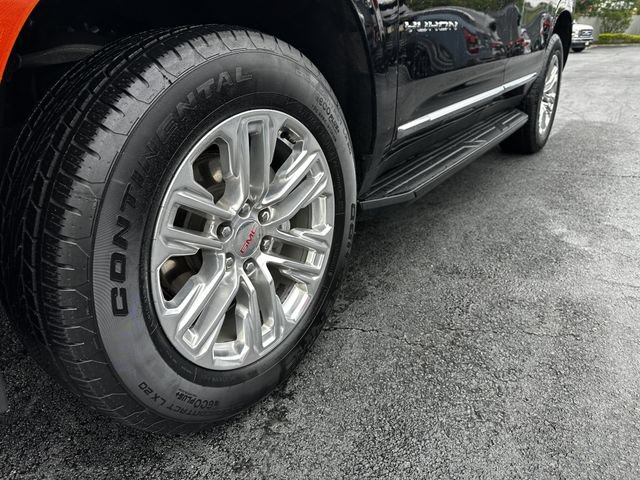 Used 2023 GMC Yukon SLT w/ SLT Premium Package AWD/4WD image 12