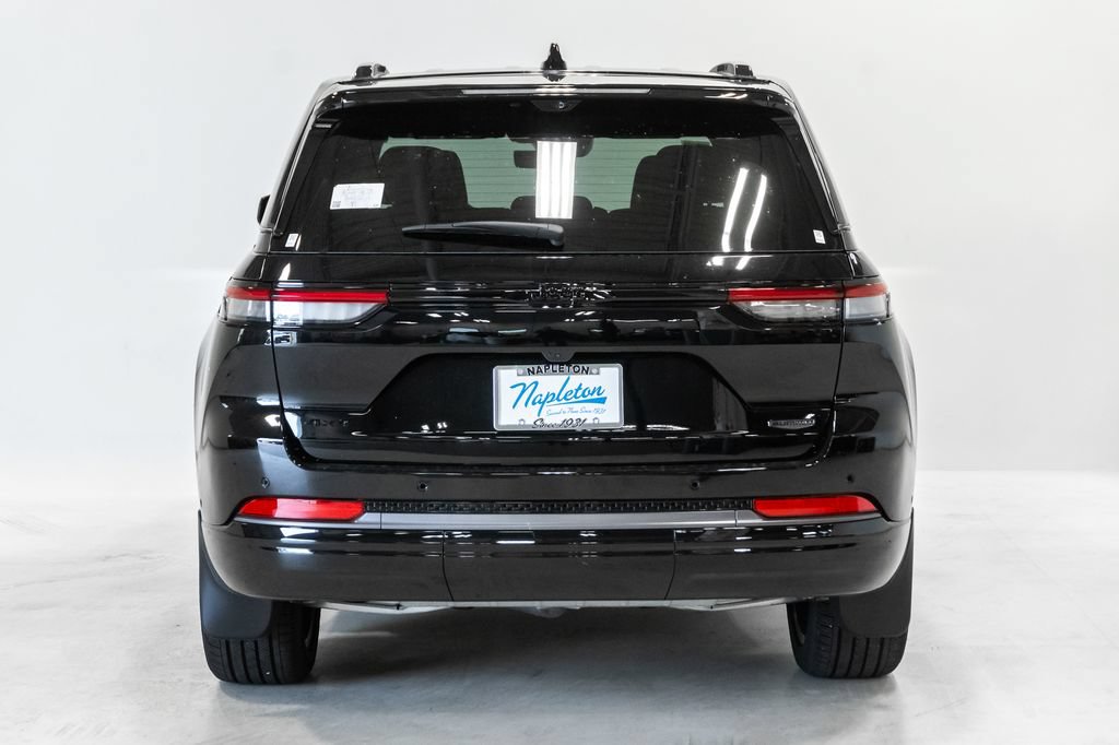 New 2026 Jeep Grand Cherokee Summit w/ Obsidian Package AWD/4WD image 31