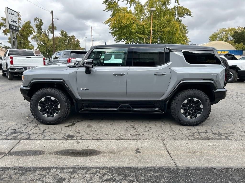 New 2025 GMC Hummer EV 2X w/ Extreme Off-Road Package image 2
