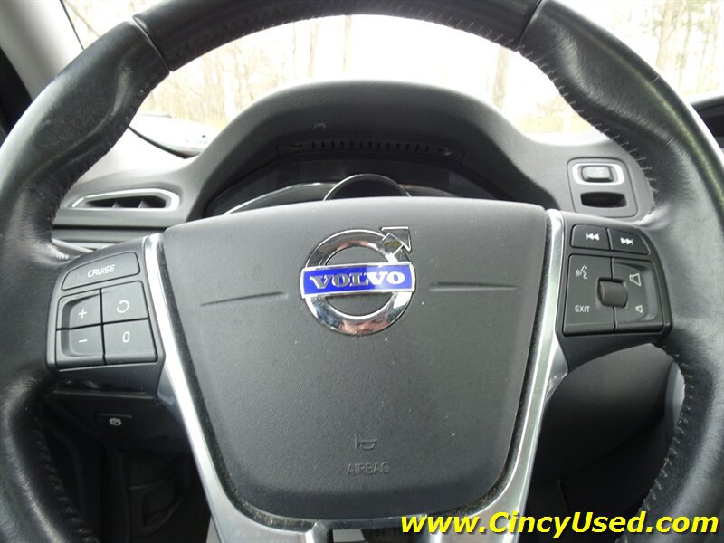 Used 2016 Volvo XC70 T5 Premier AWD/4WD image 20