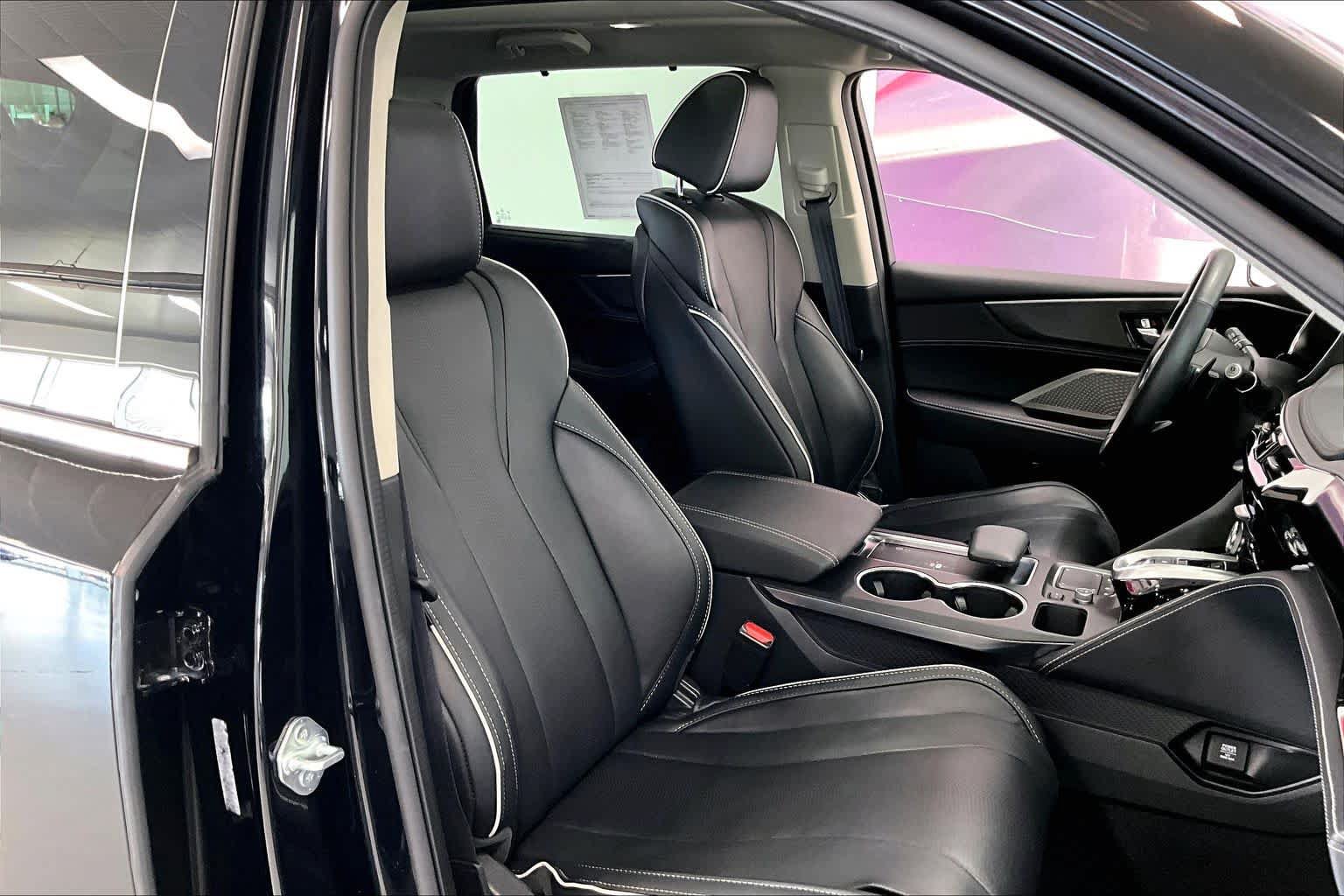 Used 2023 Acura MDX SH-AWD w/ Advance Package image 12
