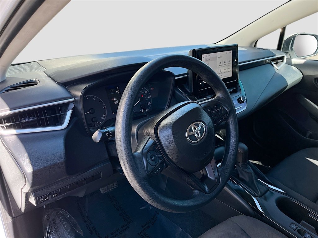 Used 2023 Toyota Corolla LE image 9