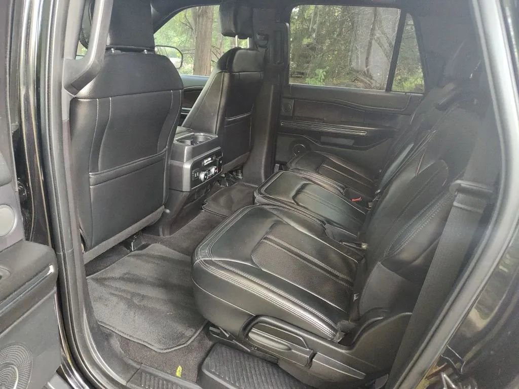 Used 2019 Ford Expedition Max Limited image 13