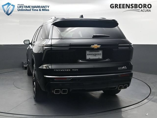 Used 2026 Chevrolet Traverse High Country w/ LPO, Floor Liner Package AWD/4WD image 7