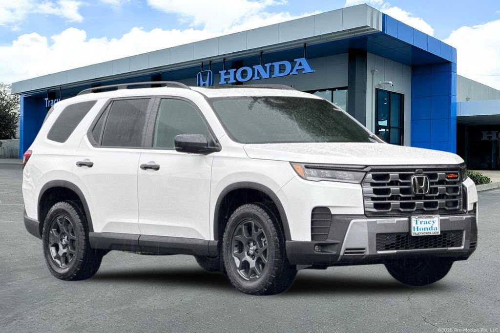 New 2026 Honda Pilot TrailSport image 1