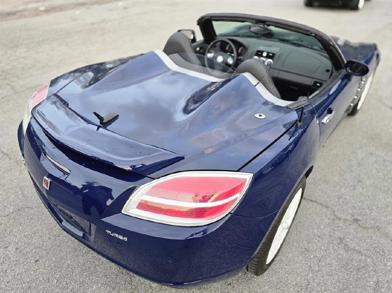 Used 2009 Saturn Sky Red Line image 12