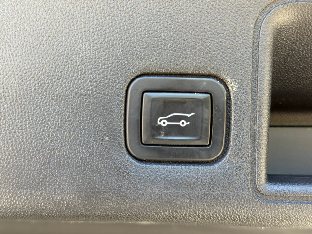 Used 2019 GMC Terrain Denali w/ Driver Alert Package II FWD image 19