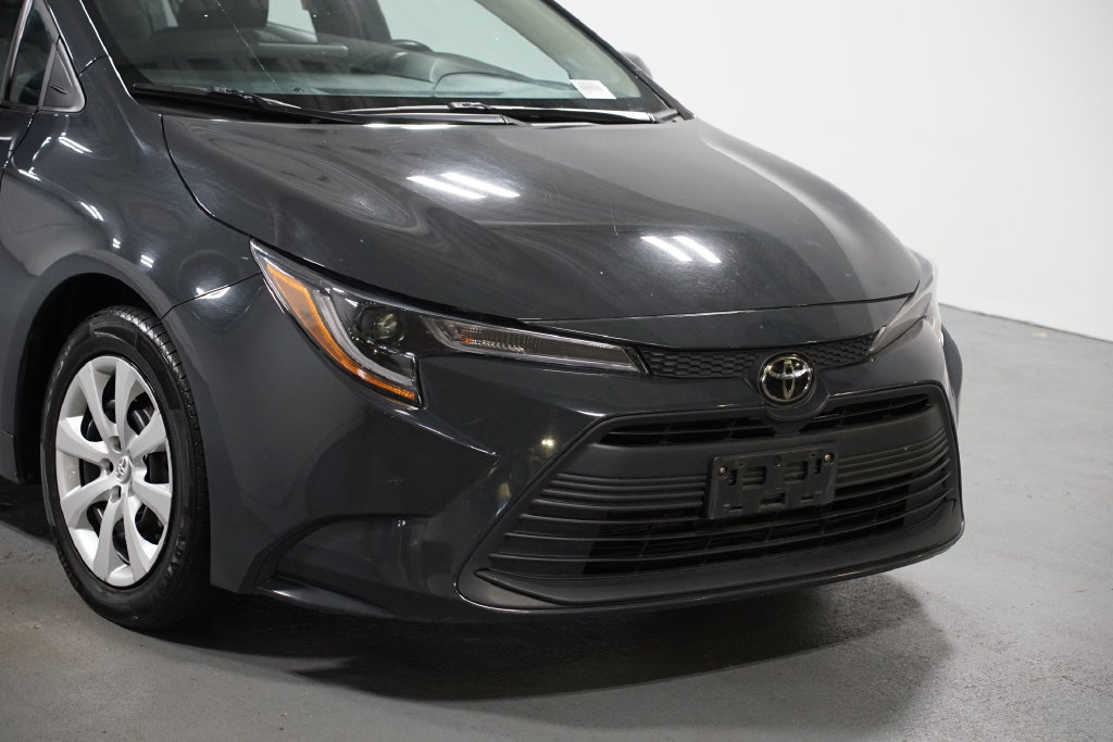 Certified 2024 Toyota Corolla LE FWD image 4