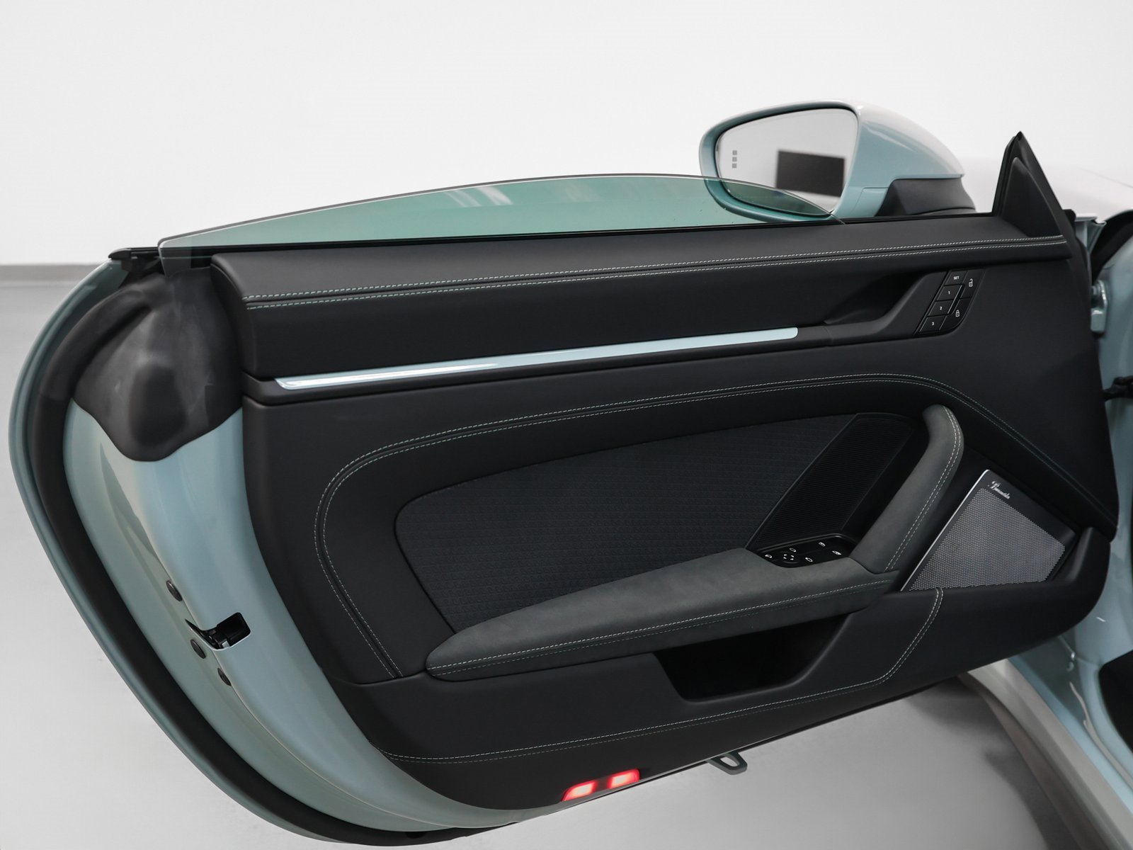 Used 2025 Porsche 911 Targa 4 GTS image 68