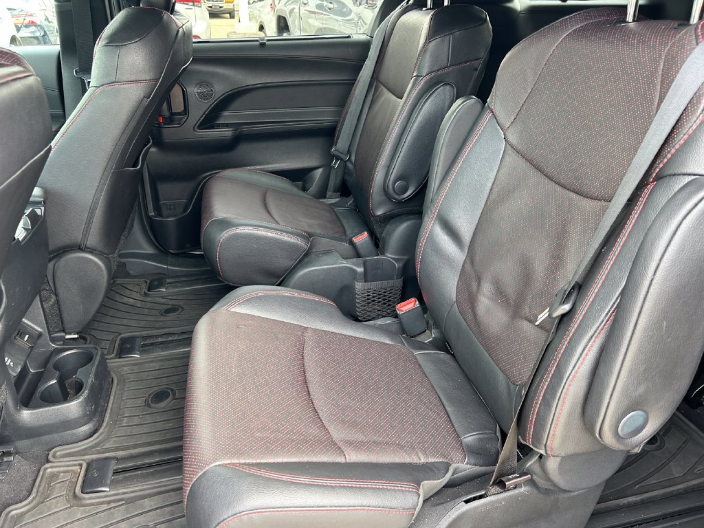 Certified 2025 Toyota Sienna XSE w/ XSE Premium Package AWD/4WD image 18