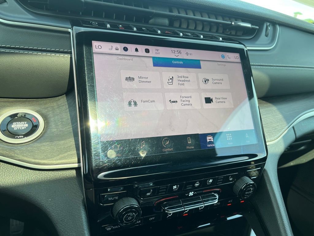 Used 2024 Jeep Grand Cherokee L Limited w/ Luxury Tech Group II image 24