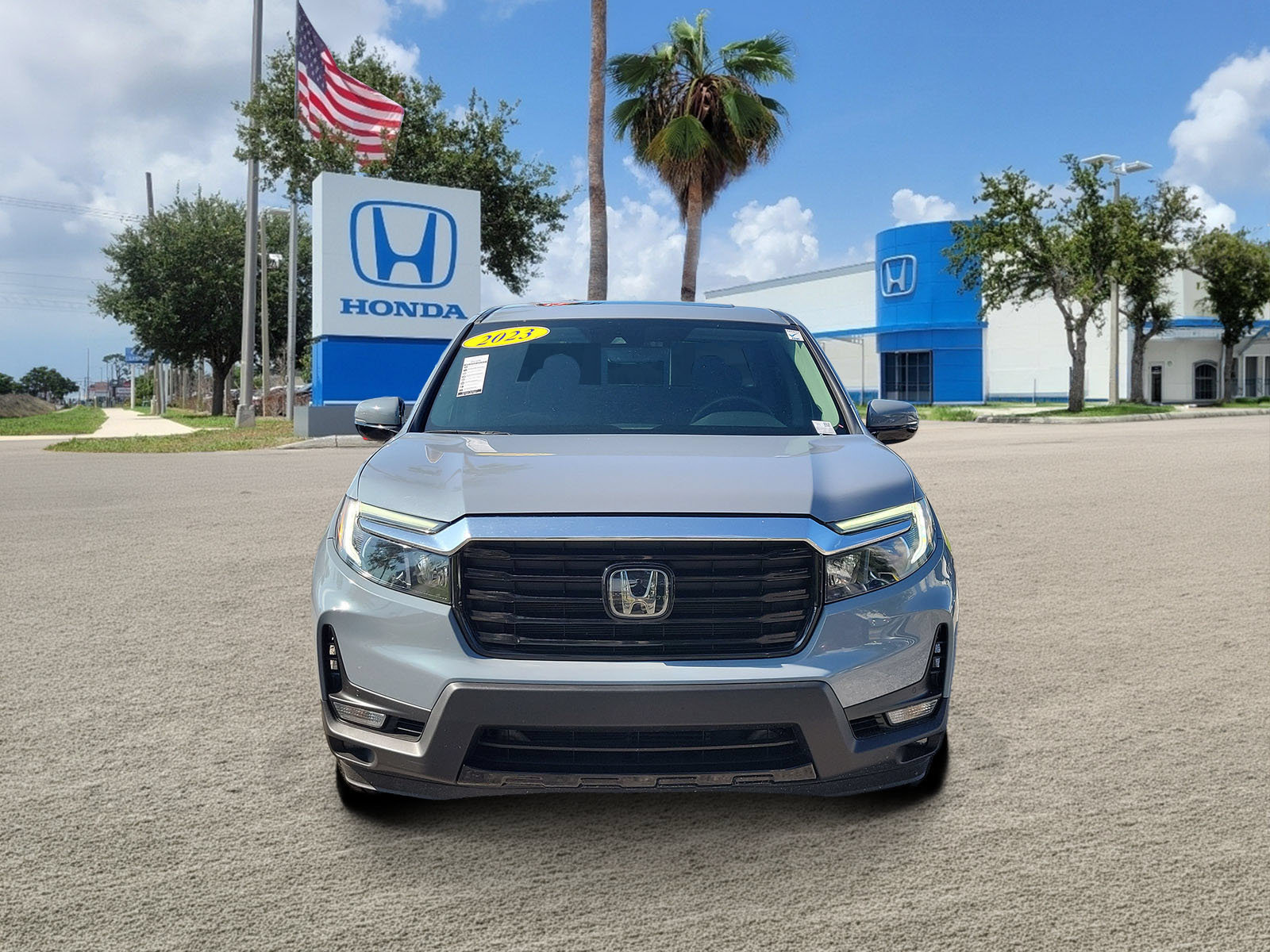 Used 2023 Honda Ridgeline RTL-E image 2