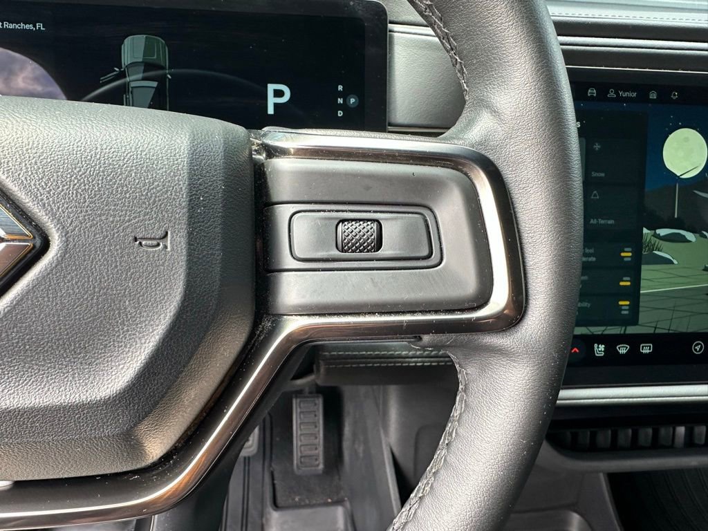 Used 2025 Rivian R1S Adventure image 17
