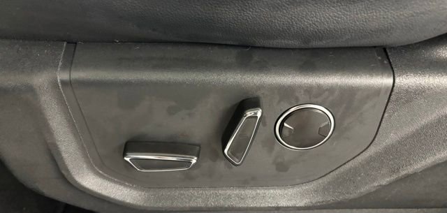 Used 2022 Ford Expedition Limited image 17