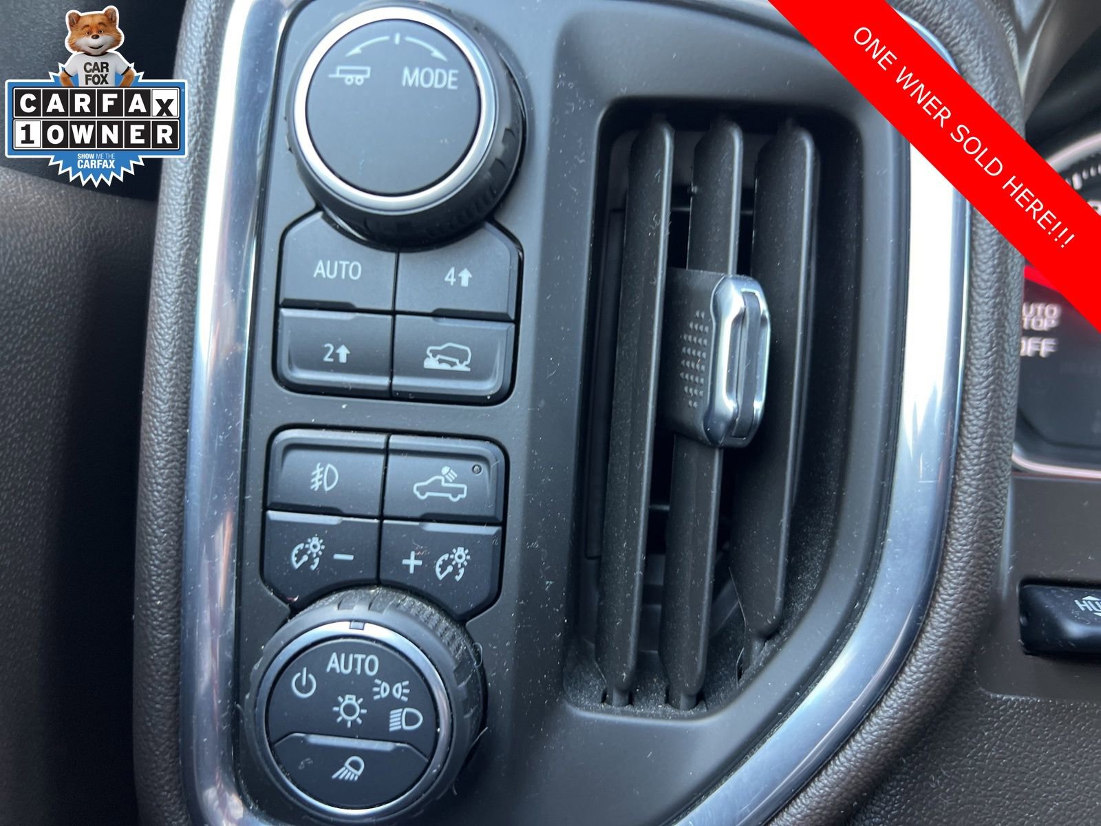 Used 2021 Chevrolet Silverado 1500 LTZ w/ Technology Package image 24