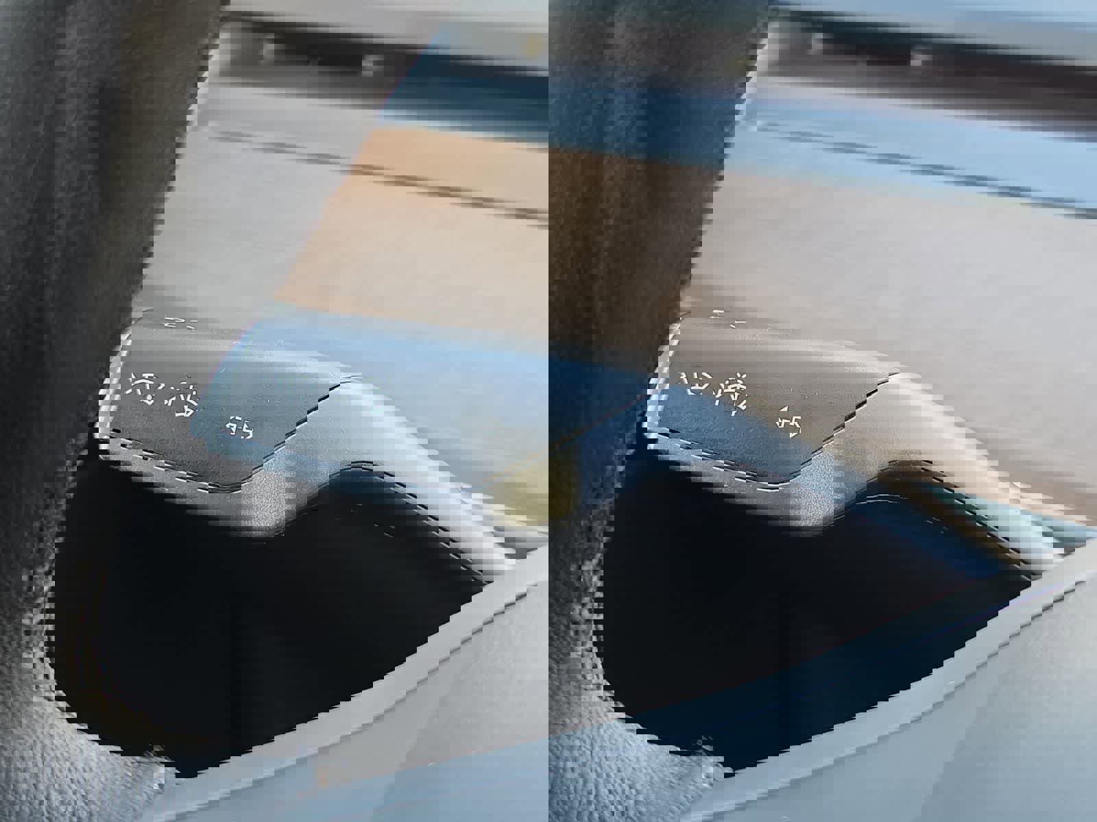 Used 2020 Tesla Model Y Long Range image 28