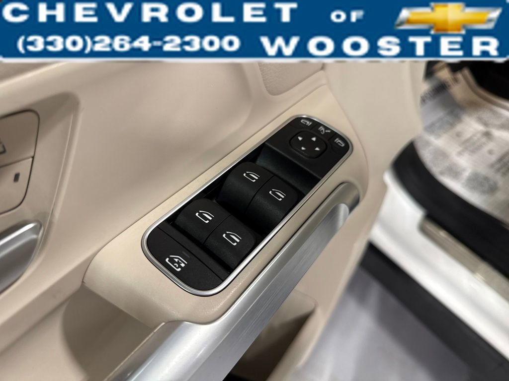 Used 2022 Mercedes-Benz EQB 300 4MATIC image 10