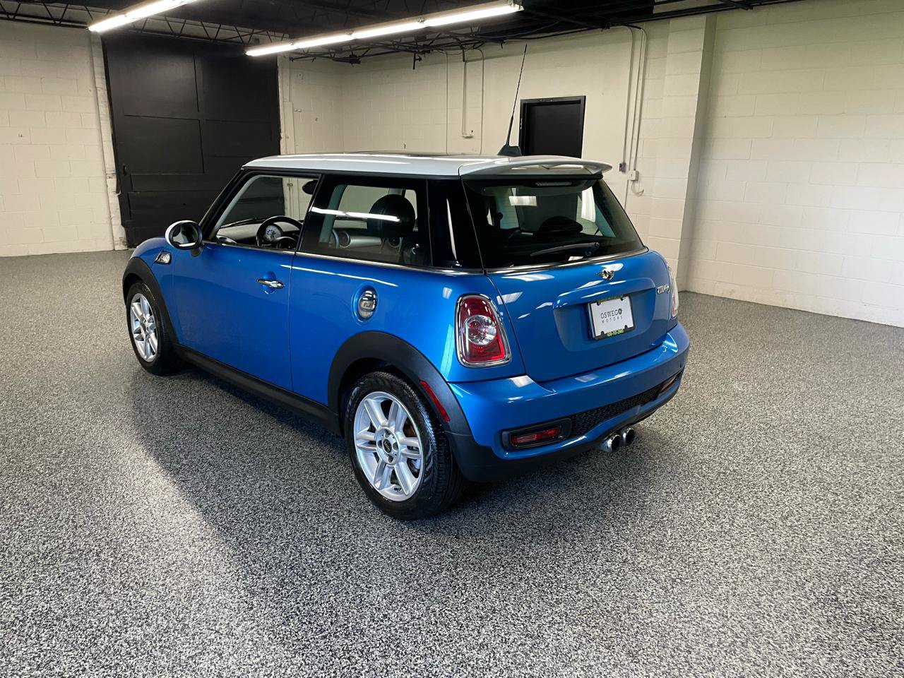 Used 2011 MINI Cooper S FWD image 8