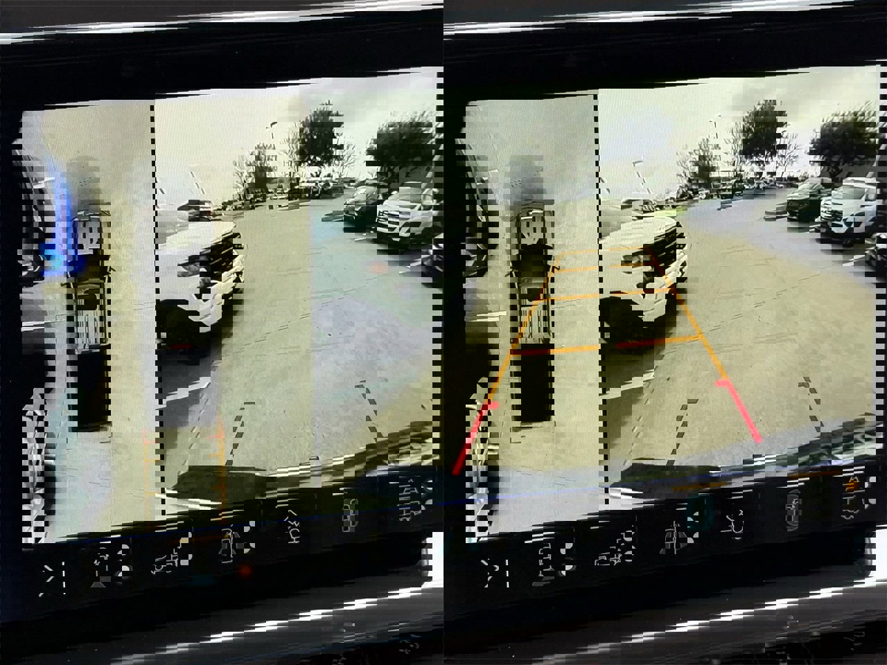 Certified 2024 Chevrolet Silverado 2500 LTZ w/ LTZ Convenience Package image 17