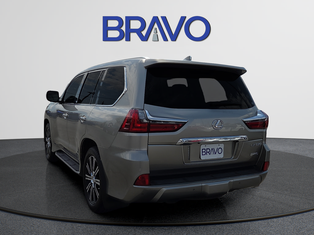 Used 2019 Lexus LX 570 4WD w/ Luxury Package image 3