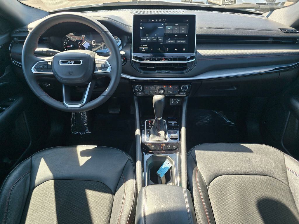 Used 2024 Jeep Compass Trailhawk image 18