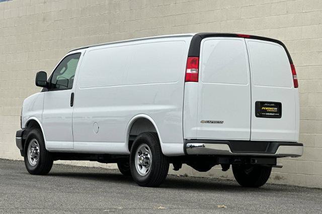 New 2026 Chevrolet Express 2500 w/ Driver Convenience Package RWD image 6