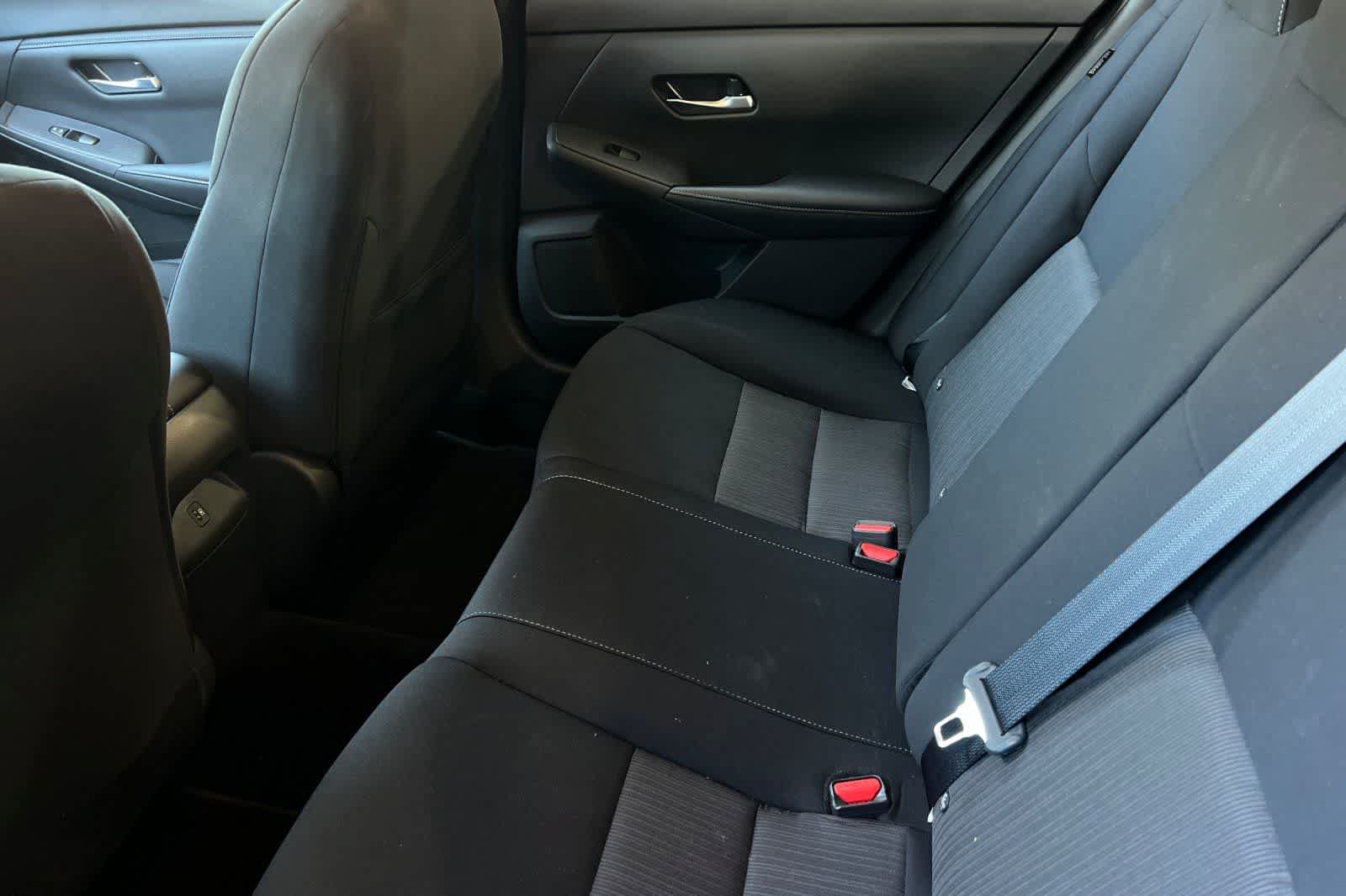 Certified 2023 Nissan Sentra SV FWD image 5