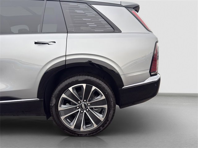 Used 2026 Cadillac Vistiq Sport image 30