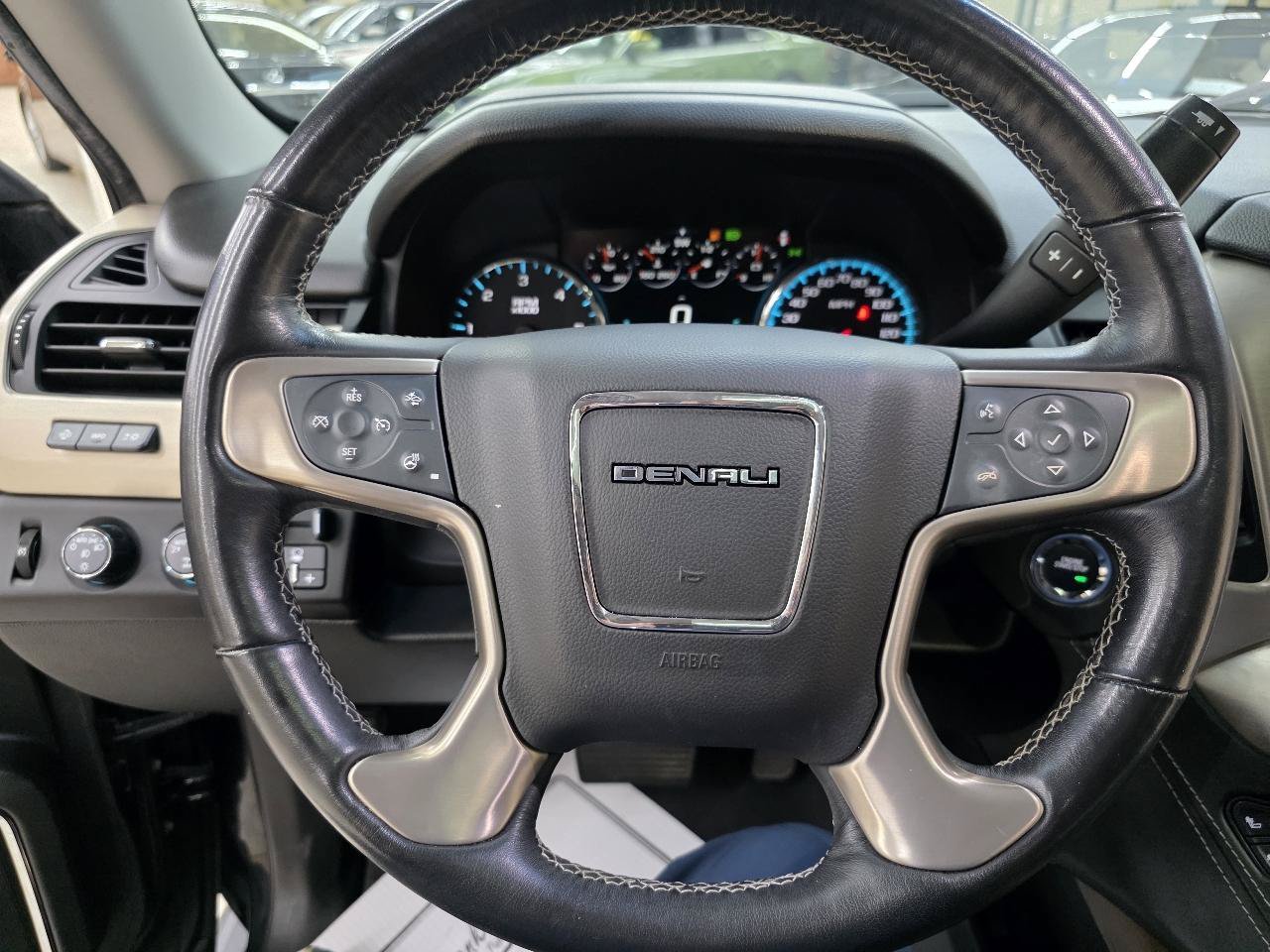 Used 2019 GMC Yukon Denali w/ Open Road Package AWD/4WD image 31