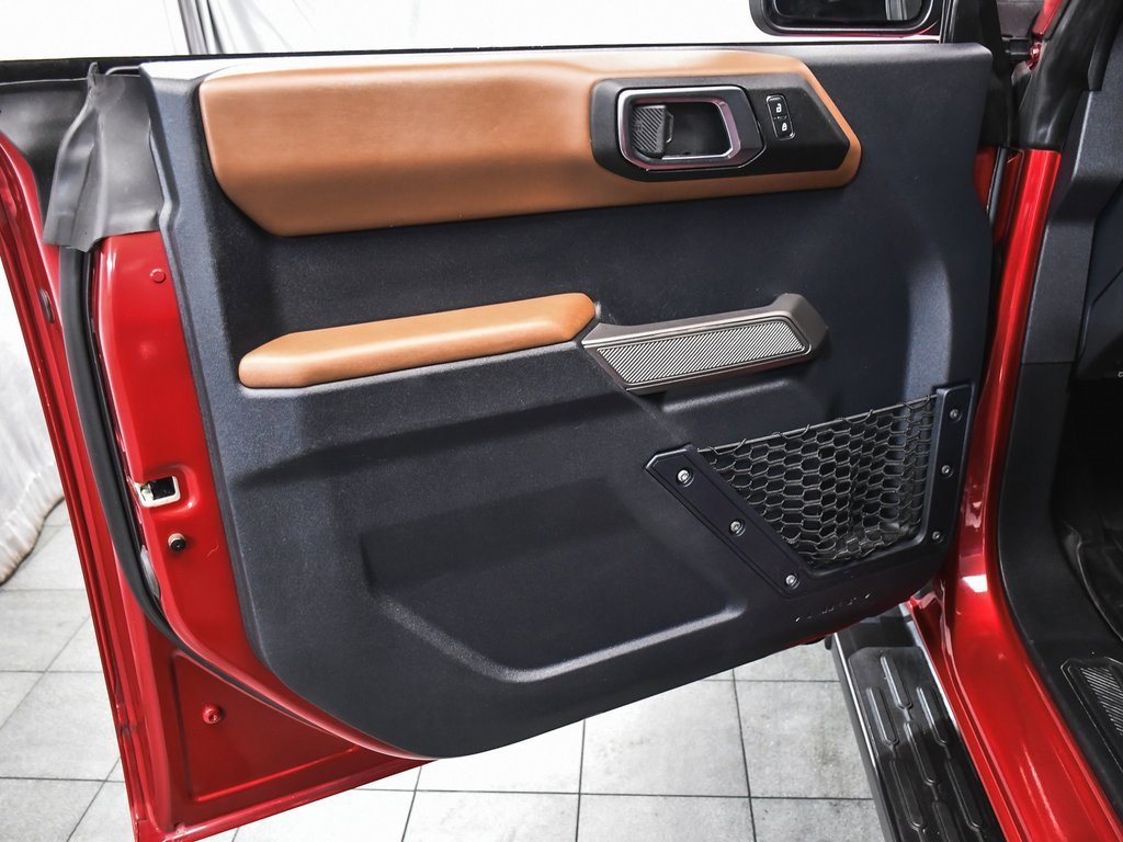 Used 2021 Ford Bronco Outer Banks image 9