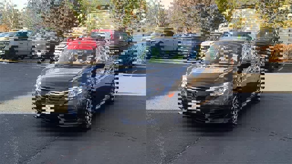 Used 2018 Honda Civic EX image 4