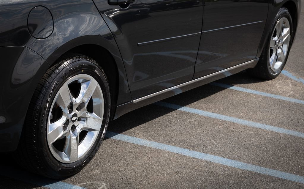 Used 2010 Chevrolet Malibu LT w/ Power Convenience Package image 9