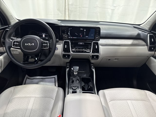 Certified 2023 Kia Sorento X-Line EX AWD/4WD image 15