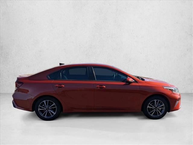 Used 2022 Kia Forte LXS w/ LXS Technology Package FWD image 4
