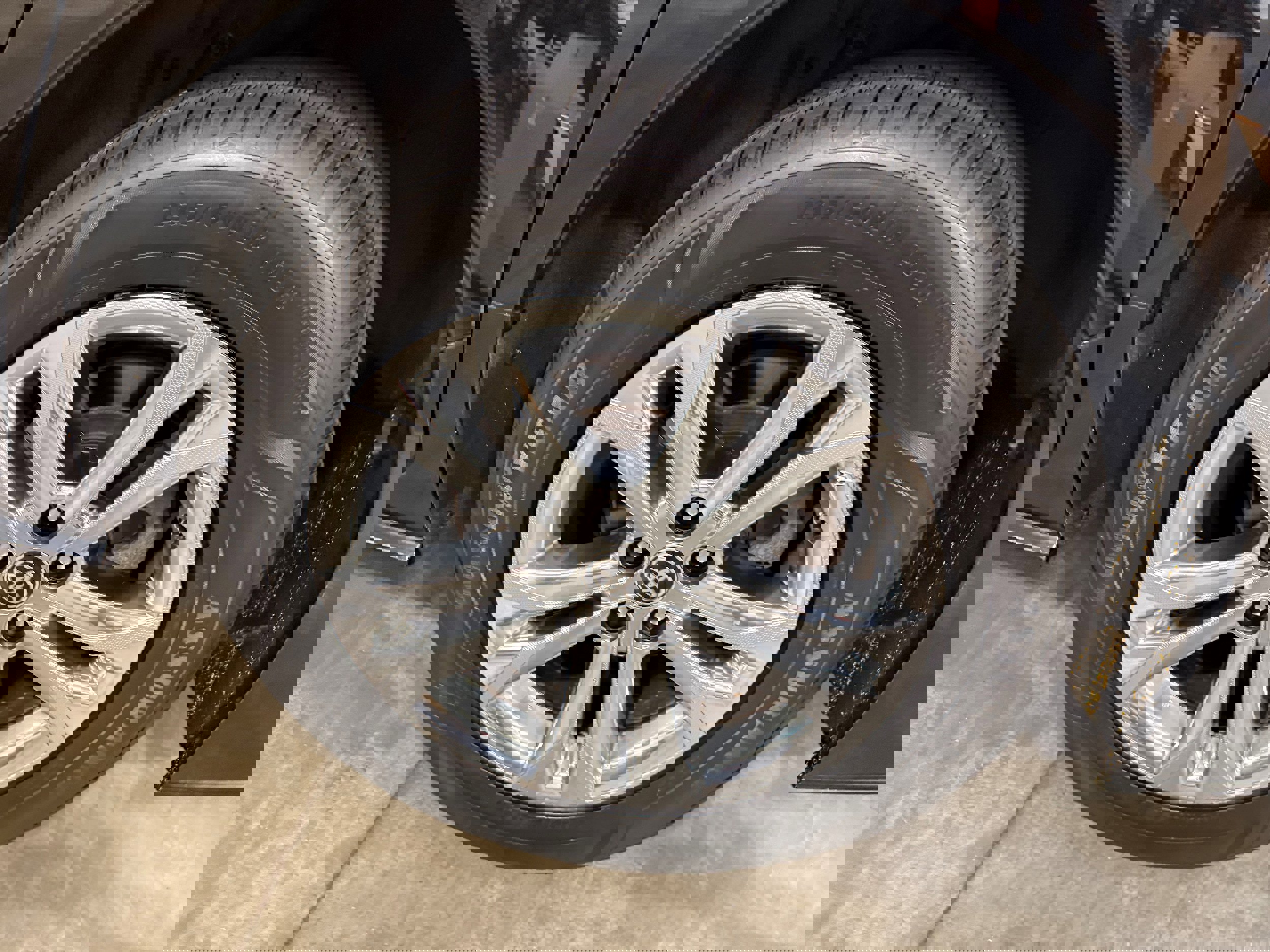 Used 2022 Toyota Sienna XSE w/ XSE Plus Package image 24