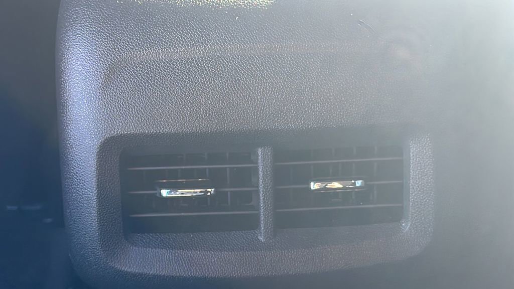 Used 2023 Chevrolet Equinox LS w/ LS Convenience Package image 21