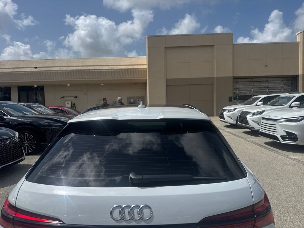 Used 2022 Audi RS 6 AWD/4WD image 5