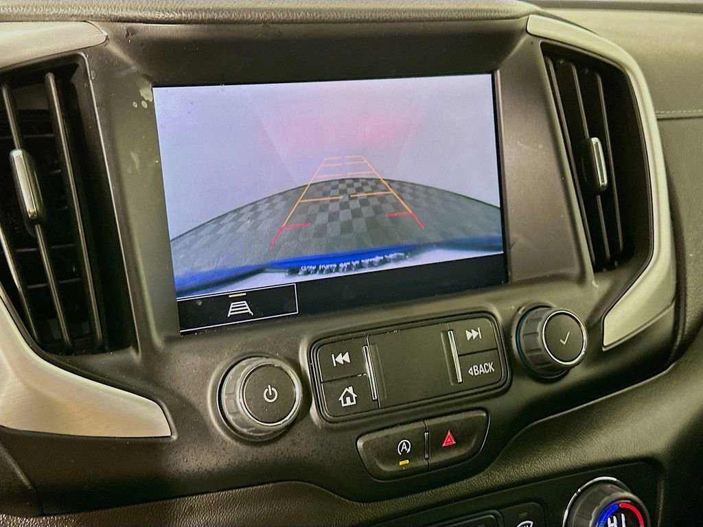 Used 2024 GMC Terrain SLT image 19