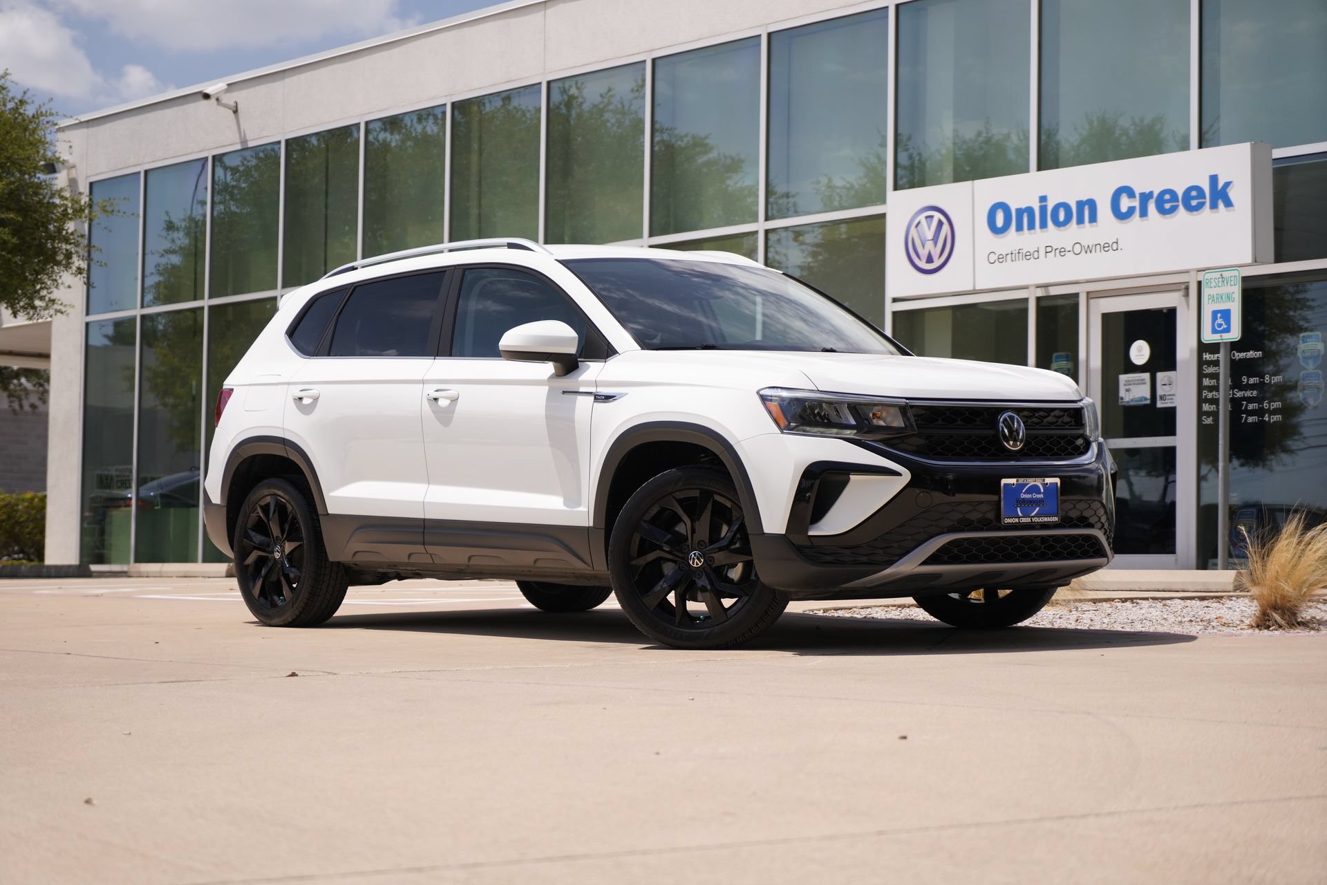 Certified 2023 Volkswagen Taos SE w/ Black Wheel Package FWD video 1