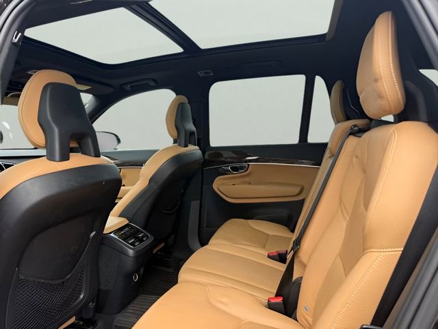 Used 2017 Volvo XC90 T6 Momentum w/ Vision Package image 13