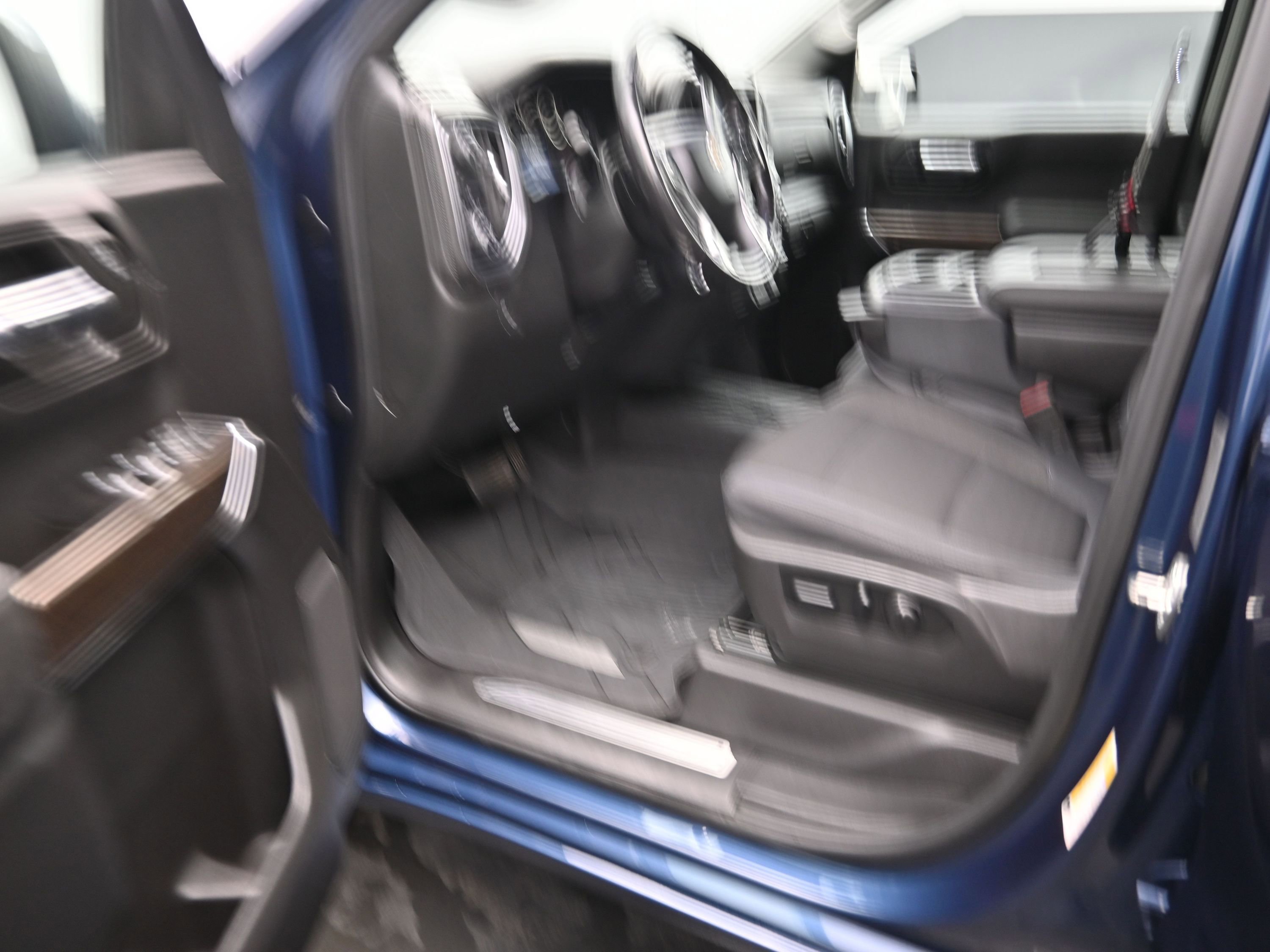 Used 2019 Chevrolet Silverado 1500 LT w/ All-Star Edition image 14