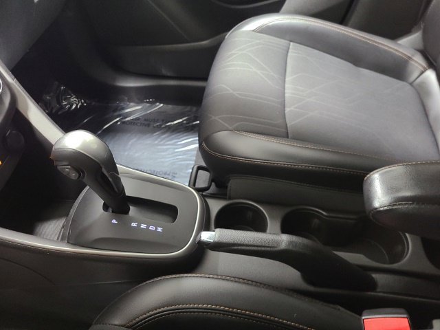Used 2019 Chevrolet Trax LT w/ LT Convenience Package FWD image 28